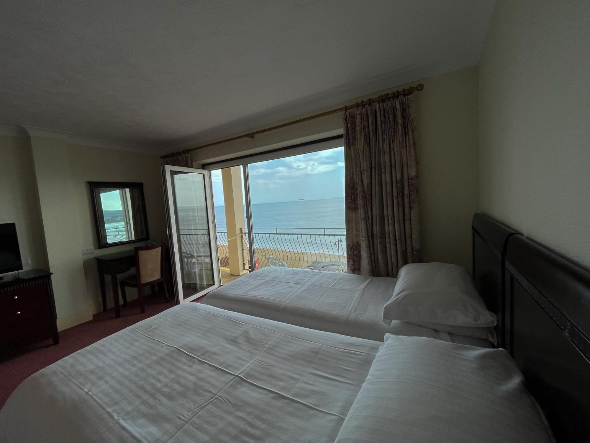 Regent Court - Seafront, Sandown - Free Car Ferry For Bookings Of 3 Or More Nights, Subject To Availability Cameră foto